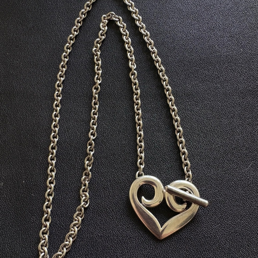 Retired James Avery heart toggle necklace